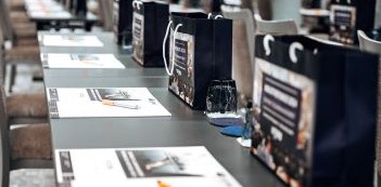 Fachtagung „INDUSTRIEFOKUS 2025: Contract & Claim Management“.Frühbucherrabatt endet bald – noch bis zum 15.05.25 vergünstigt anmelden. Urheber des Bildes: Sabine Schmitz. Alle Nutzungsrechte bezahlt durch 1155PM consultants GmbH