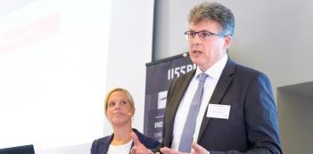 Vortragsreferent auf dem INDUSTRIEFOKUS 2025: Herr Dietmar Ludolph. Urheber des Fotos: Nicolas Det. Alle Nurtzungsrechte erworben durch die 1155PM consultants GmbH Vortragsreferent auf dem INDUSTRIEFOKUS 2025: Herr Dietmar Ludolph. Urheber des Fotos: Nicolas Det. Alle Nurtzungsrechte erworben durch die 1155PM consultants GmbH